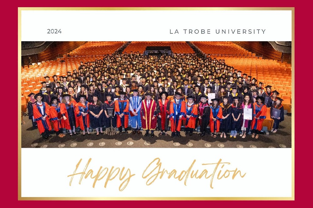 从乐卓博大学出发，迎接无限可能：祝贺生命科学与护理专业的毕业生